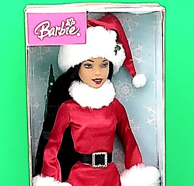 Santa's Helper Ayudante De Santa Barbie