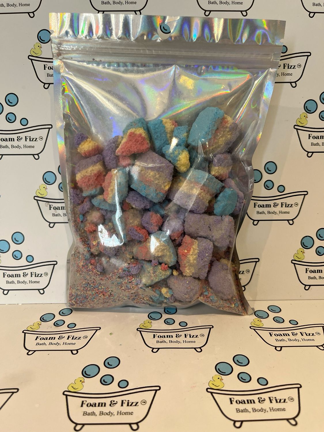 Dusty Bath Rocks Rainbow Kiss