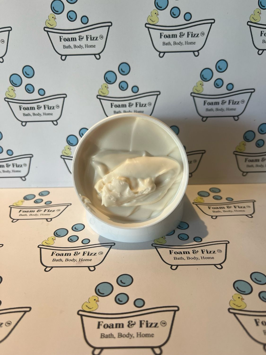 Relaxing Body Butter - Black Plum &amp; Rhubarb