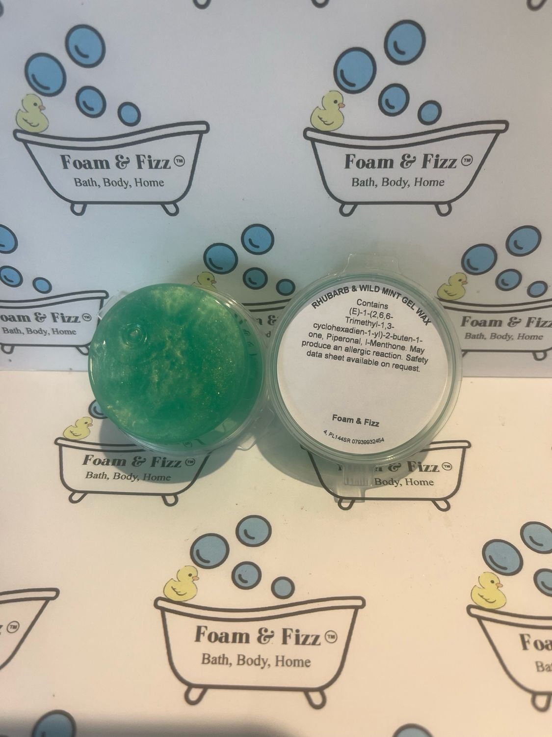 1oz Gel Wax - Rhubarb &amp; Wild Mint