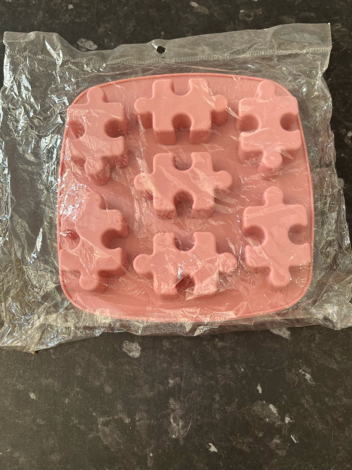 Jigsaw puzzle mould Jigsaw puzzle mould