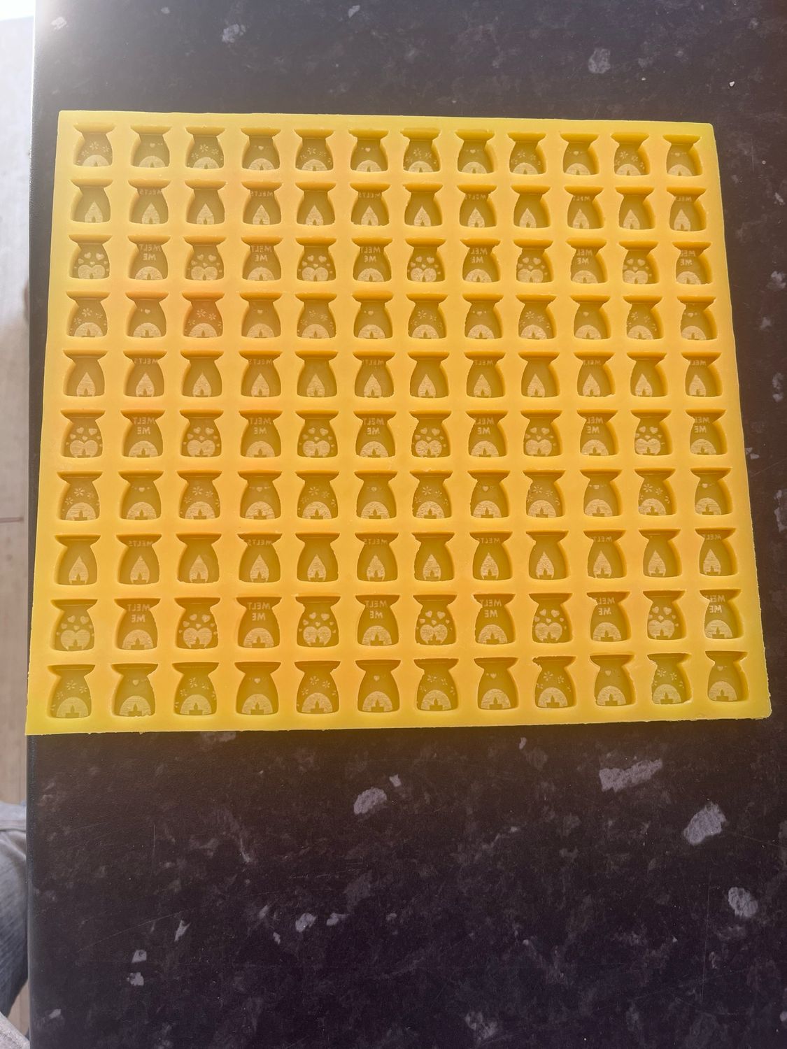 Burner scoopie mould