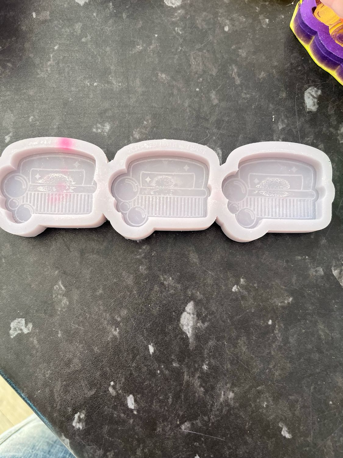 Brush mould Brush mould