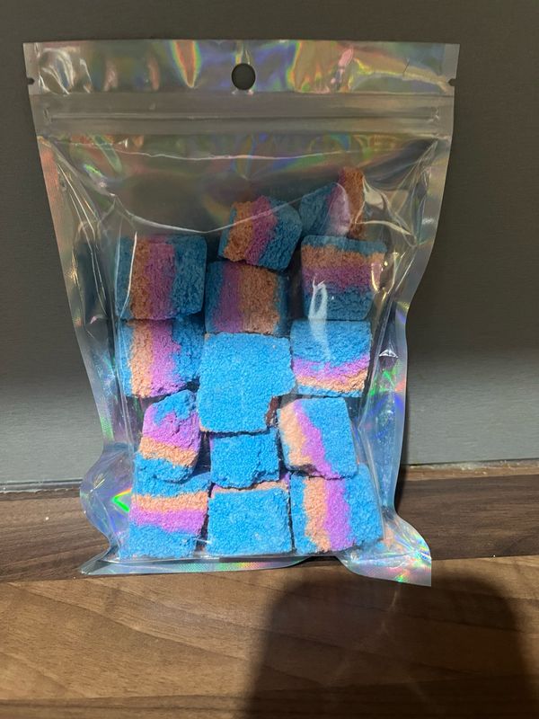 Bath Rocks - Rainbow Kiss