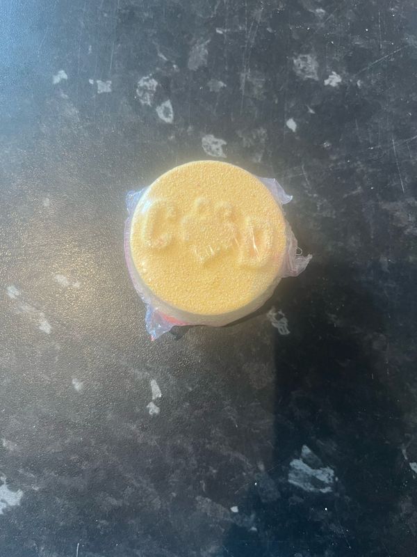 Relaxing Bath Bomb - Rhubarb &amp; Custard