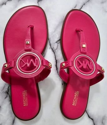 Michael Kors Aubrey Cut out Leather Thong Sandal size 8.5