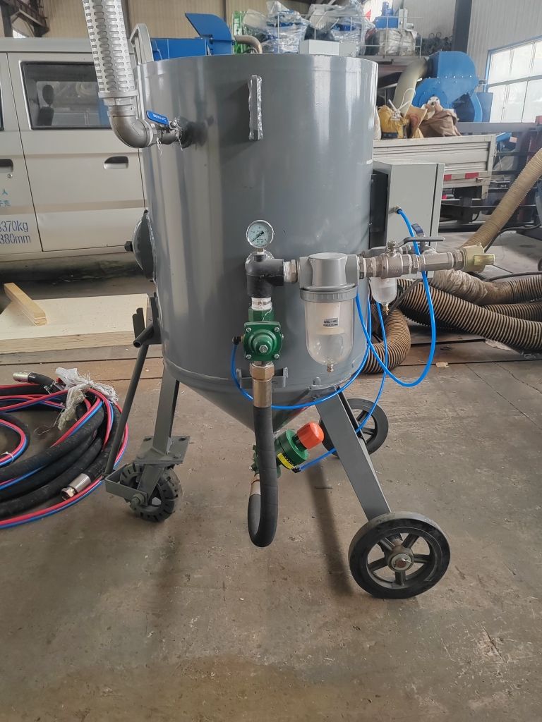 B200 Sand Blaster