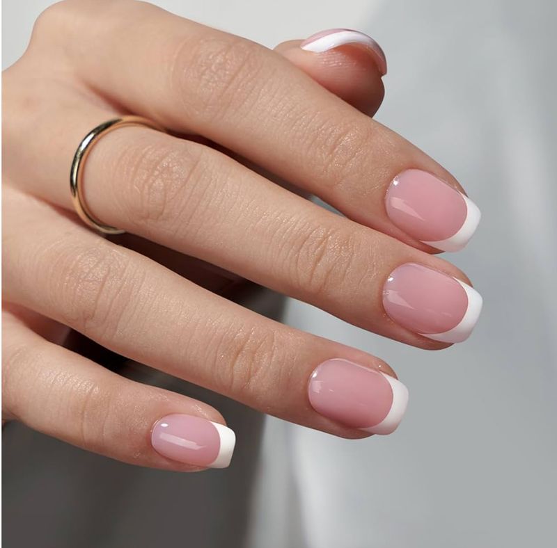 Press On Nails - Classic Short French Tip - Pink