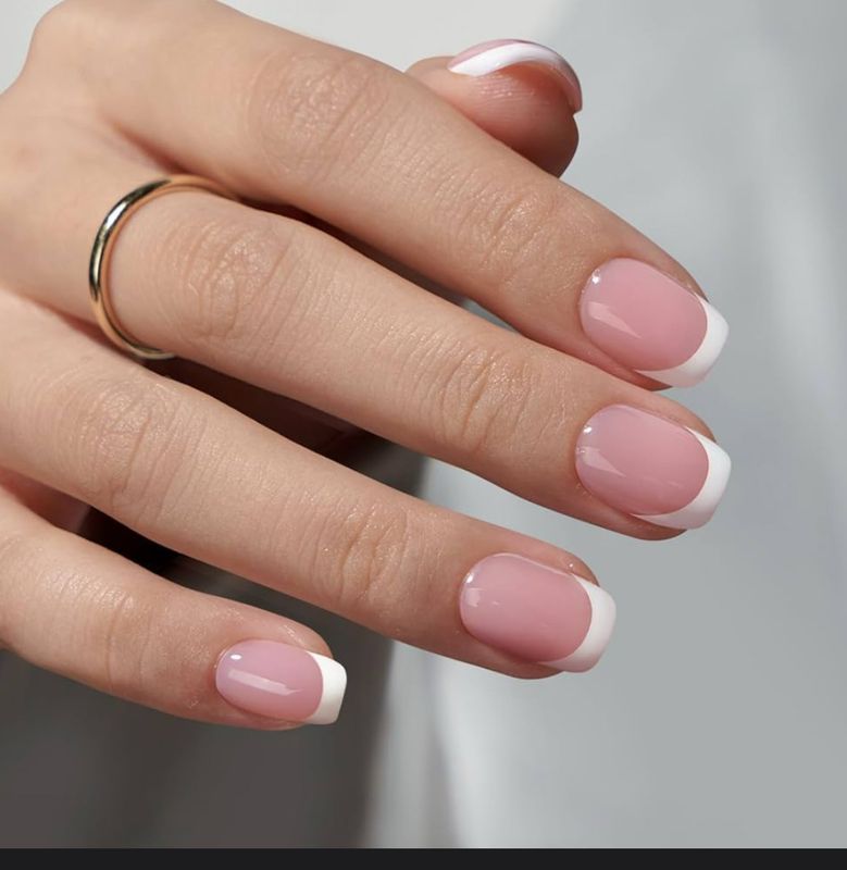 Press On Nails - Classic Short French Tip - Pink