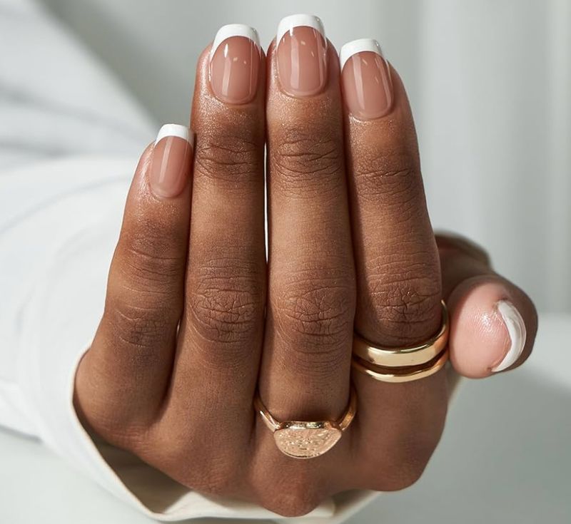 Press On Nails - Classic Short French Tip - Pink