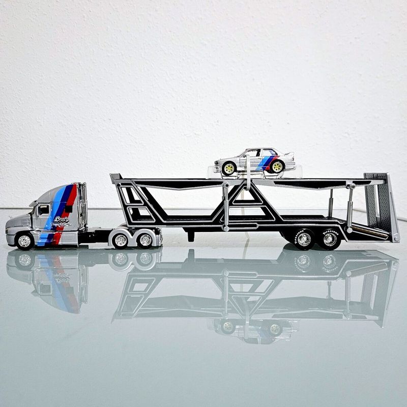 Mack Anthem Truck / 1988 BMW M3 E30 1/64