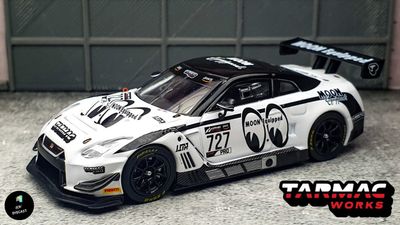 Nissan GT-R Nismo GT3 1/64