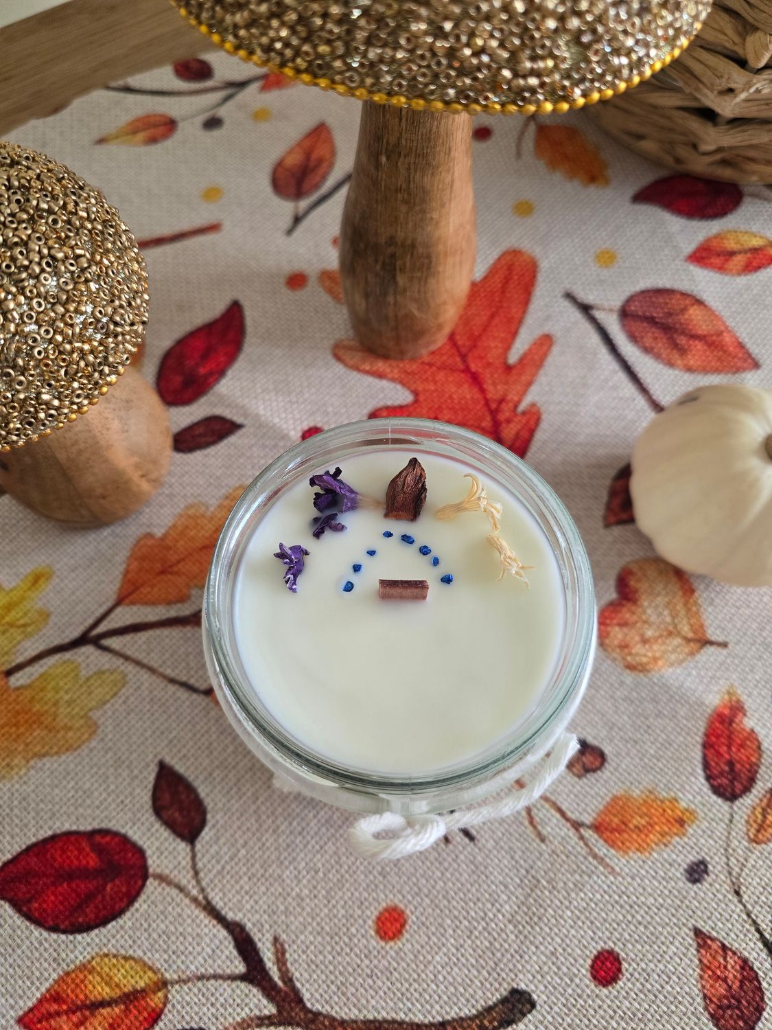 VANILLA &amp; PATCHOULI zapachowa świeca sojowa z drewnianym knotem 235 ml