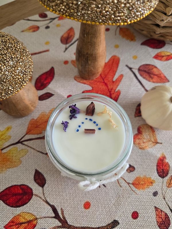 VANILLA &amp; PATCHOULI zapachowa świeca sojowa z drewnianym knotem 235 ml