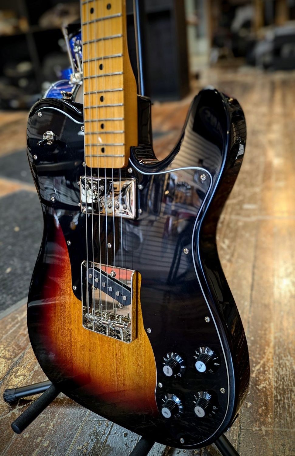 PREOWNED Squier Classic Vibe &#39;70s Telecaster Custom - 3-Tone Sunburst