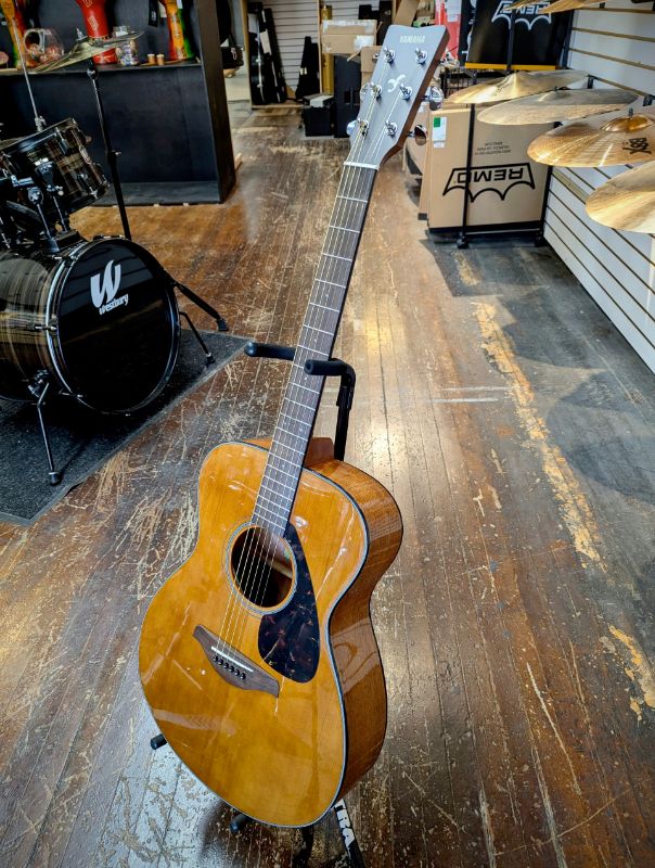 PREOWNED Yamaha FS800 Concert Acoustic Guitar - Tinted