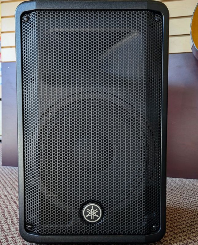 CONSIGN Yamaha DBR10 700W 10&quot; Powered Speaker