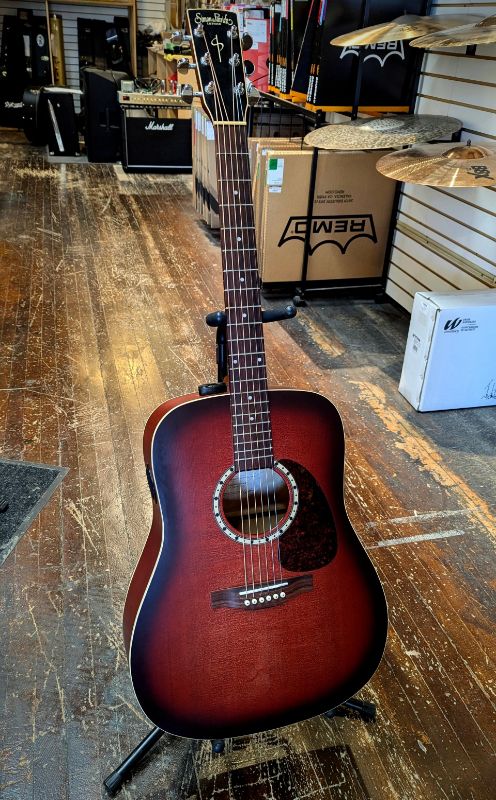 CONSIGN Simon &amp; Patrick Songsmith Acoustic-Electric Guitar - Burgundy with Hard Case