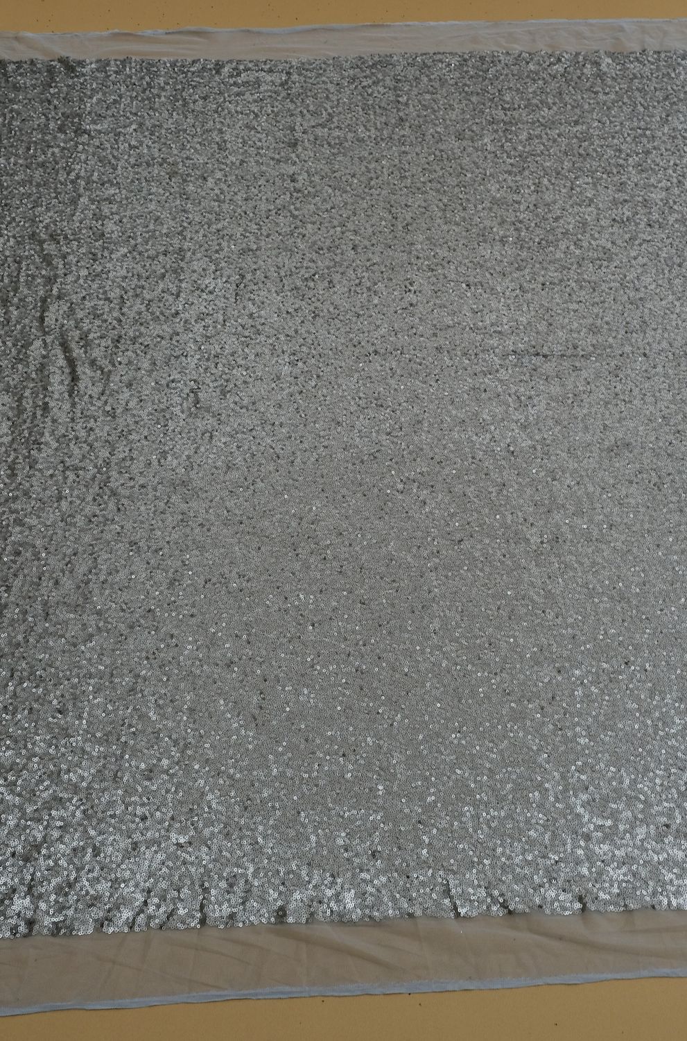 Sequins [ 15024 ] Tulle Sequins/128cm/5g/TaupeGrey per Meter