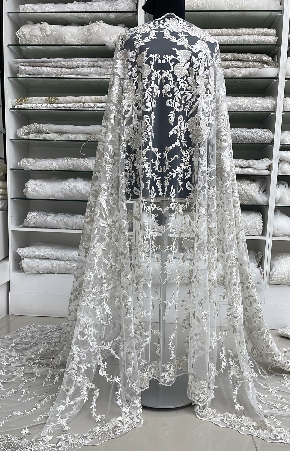 [ 14107 ] Tulle Embroidered Metalic/137cm/5g/O White per Meter