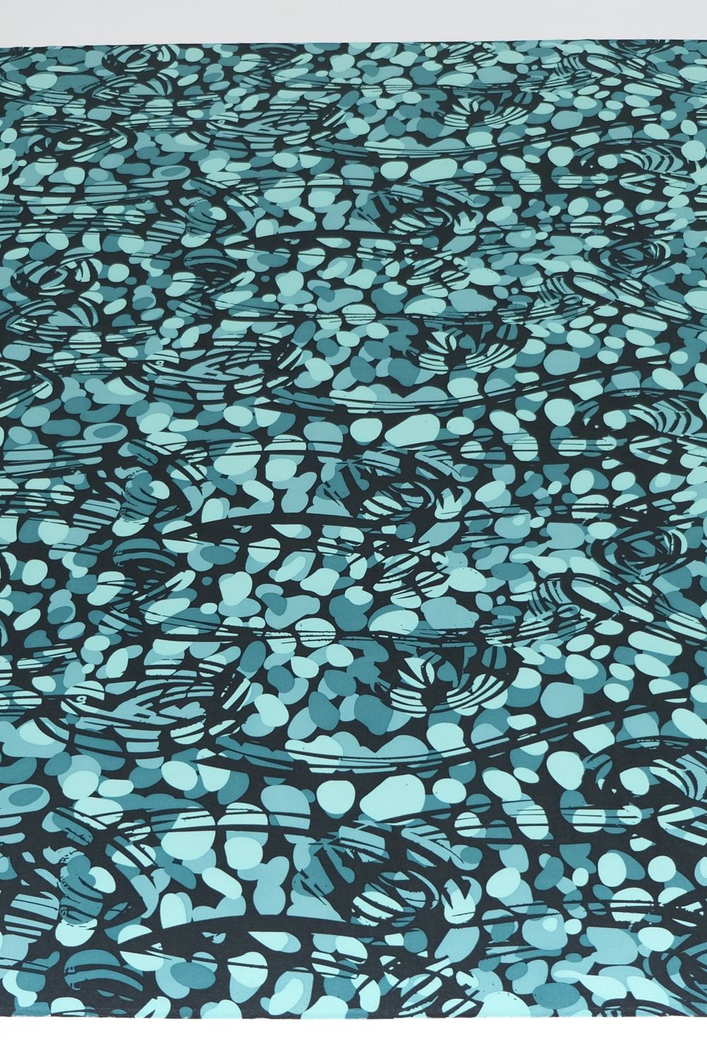 [ 24535 ] SilkSatinPrtd-8891-114-03-TealBlack per Meter