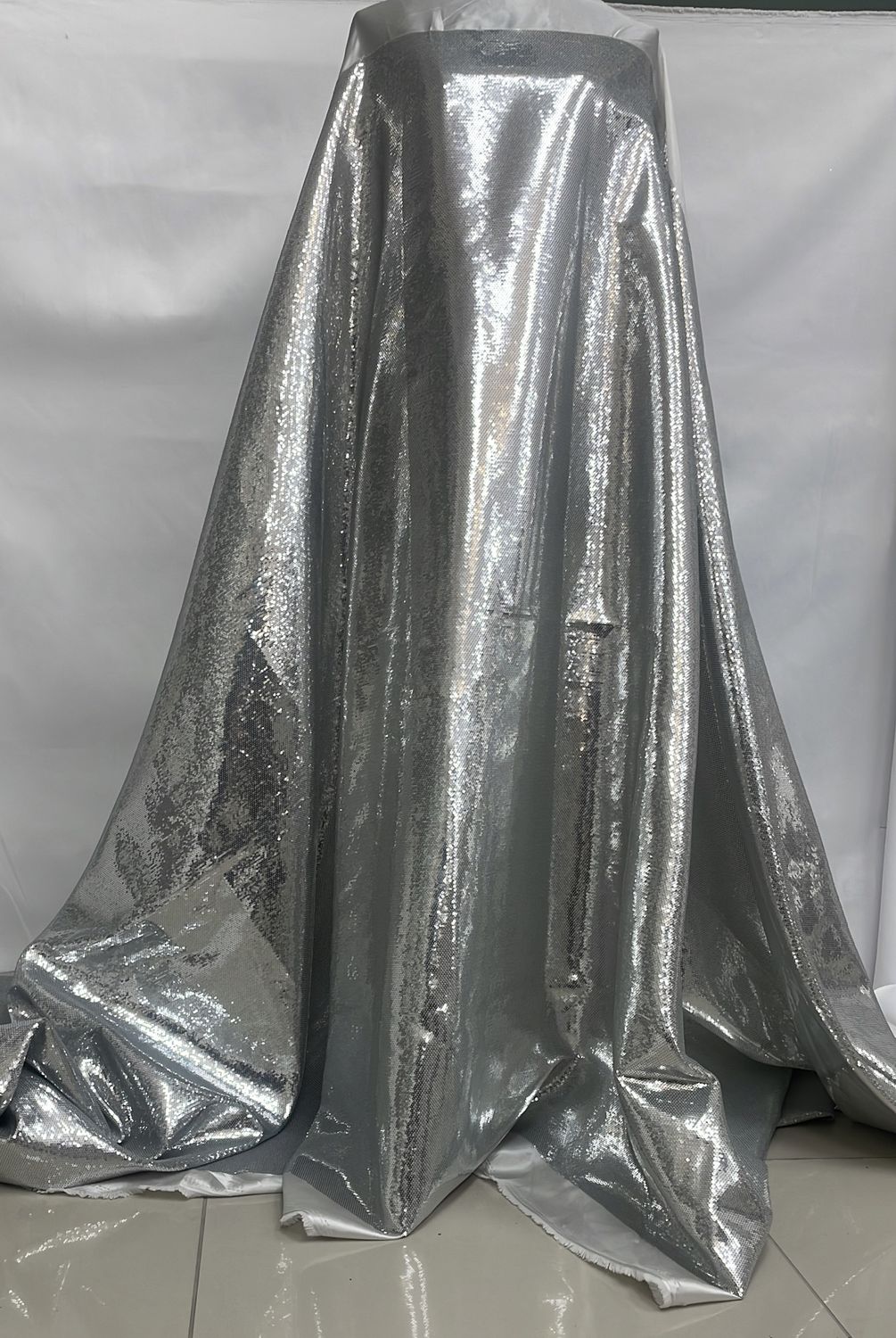 Sequins [ 23991 ] Satin Sequin-GZ#1262-135-04-Silver per Meter