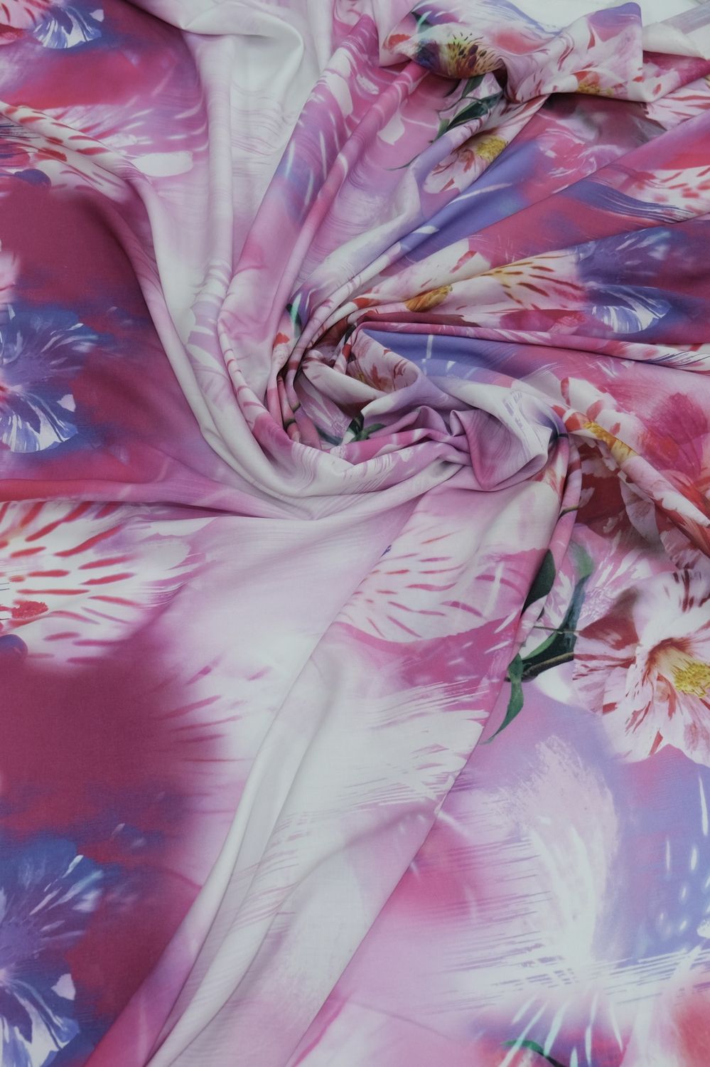 [ 15453 ] Rayon Cotton Printed/150cm/5g/Red Pink per Meter