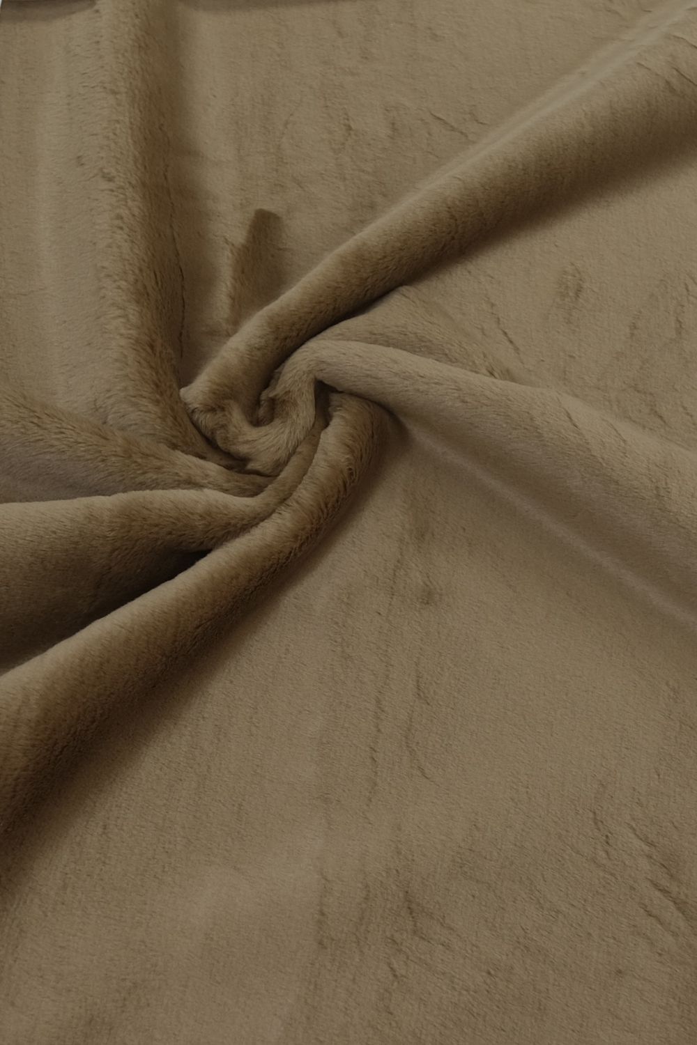 Faux Fur [ FFSH-HAN-AAH-17 ] FauxFurShortHair 160-CAMEL per Meter