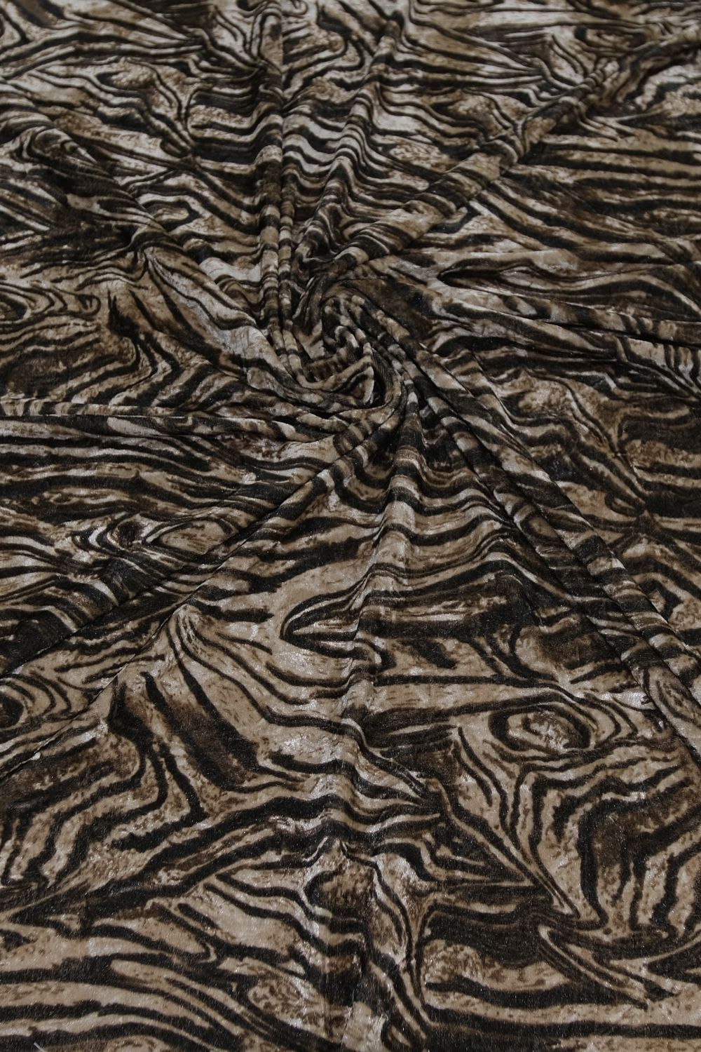 [ VSC-P-123-1A ] Velvet Stretch Crushed AnimPrint 148cm-Brown per Meter
