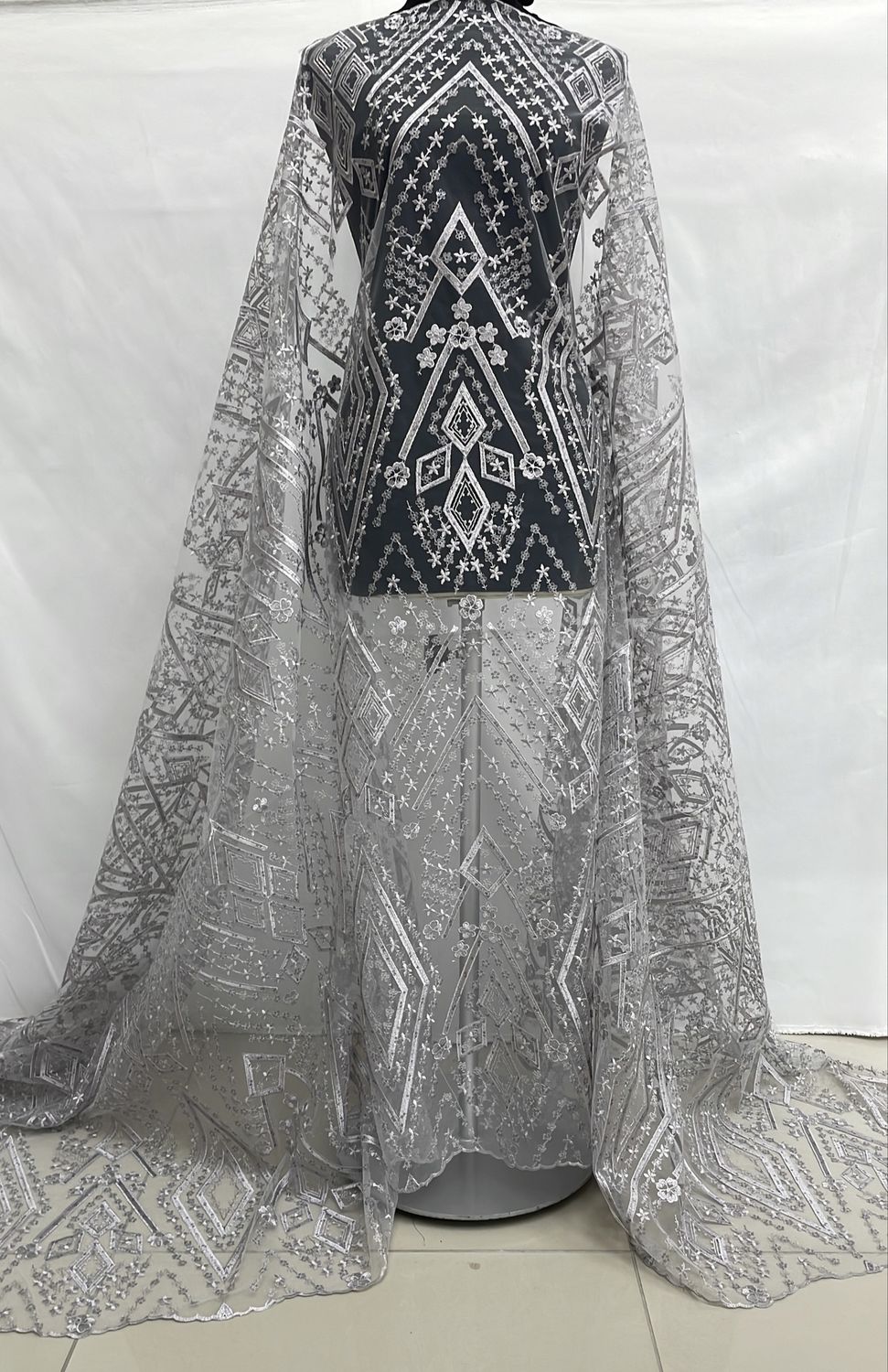 Sequins Dress Fabric [ 19071 ] Tulle Embroidered Sequin/137cm/5g/SILVER per Meter