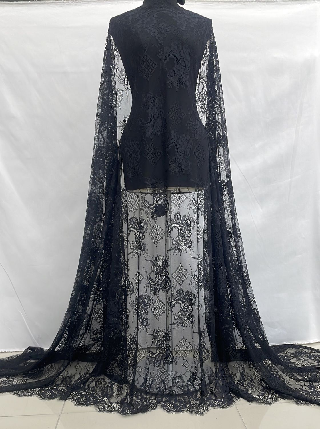 Dress Fabric [ 15070 ] Lace Chantilly Design/137cm/5g/Black per Meter