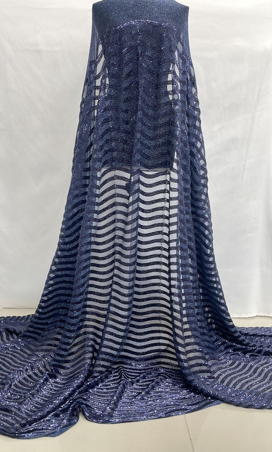 Sequins [ 18489 ] Tulle Embroidered Sequins/140cm/5g/NAVY BLUE per Meter