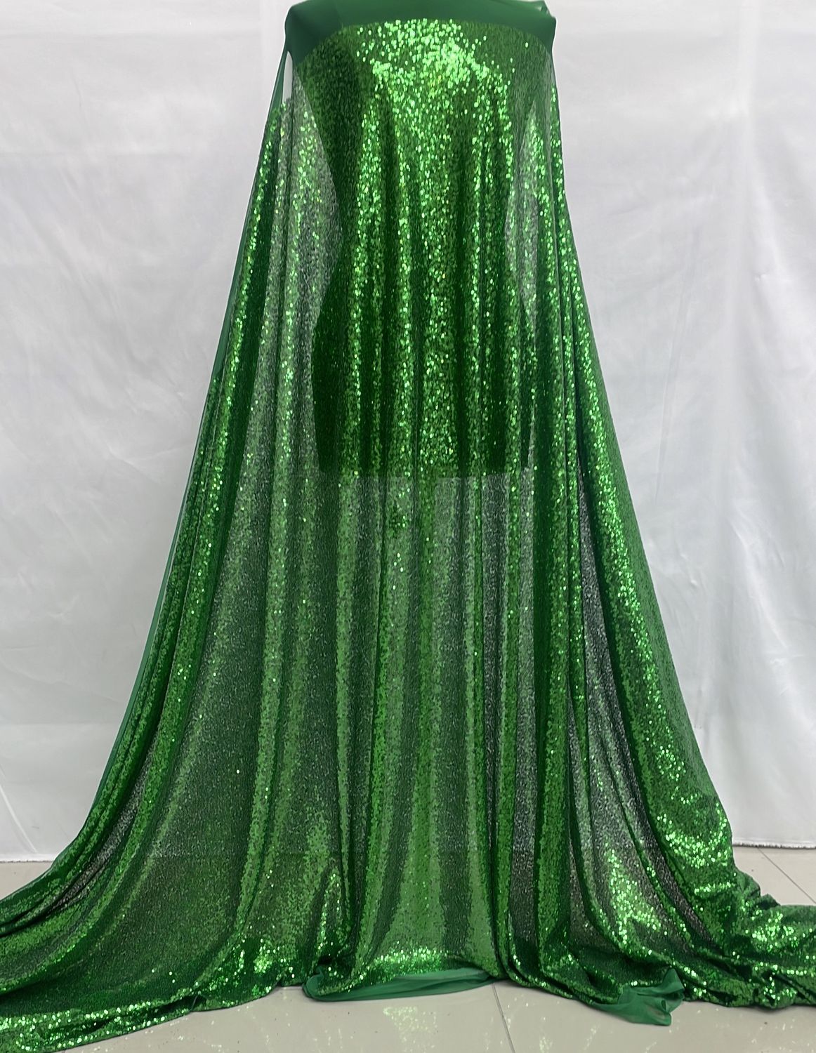 Sequins [ TS-G17A12263-31 ] TulleSecquins137cm-EMERALD per Meter