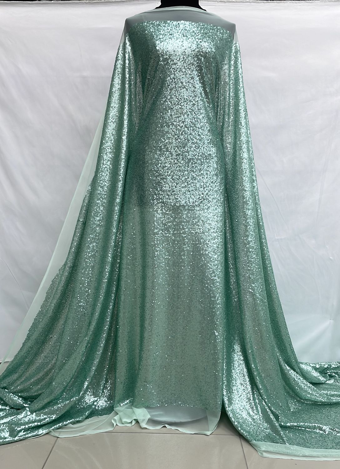 Sequins [ TS-G17A12263-77 ] TulleSecquins137cm-MINT per Meter