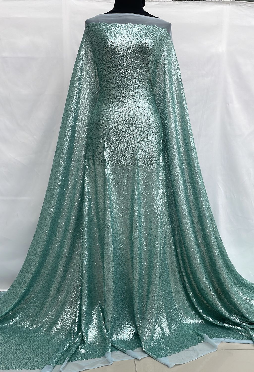 Sequins [ 21045 ] Tulle Sequins/137/5g/Mint per Meter