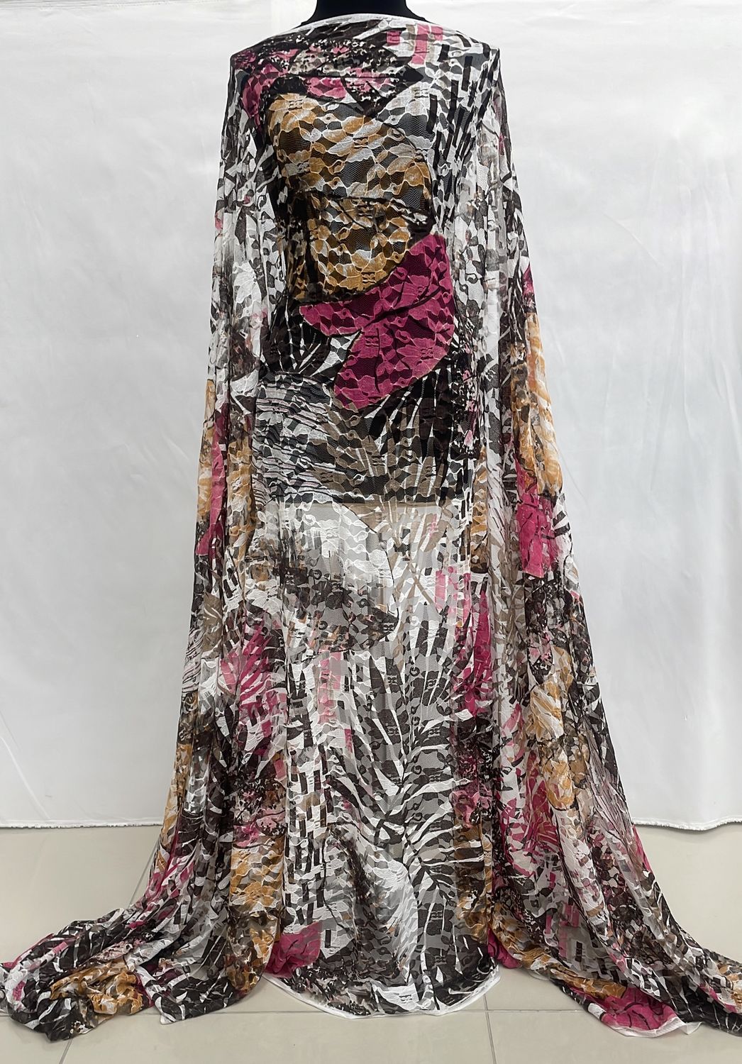 [ 14906 ] Lace Printed/140cm/5g/Black Cream Cerise per Meter