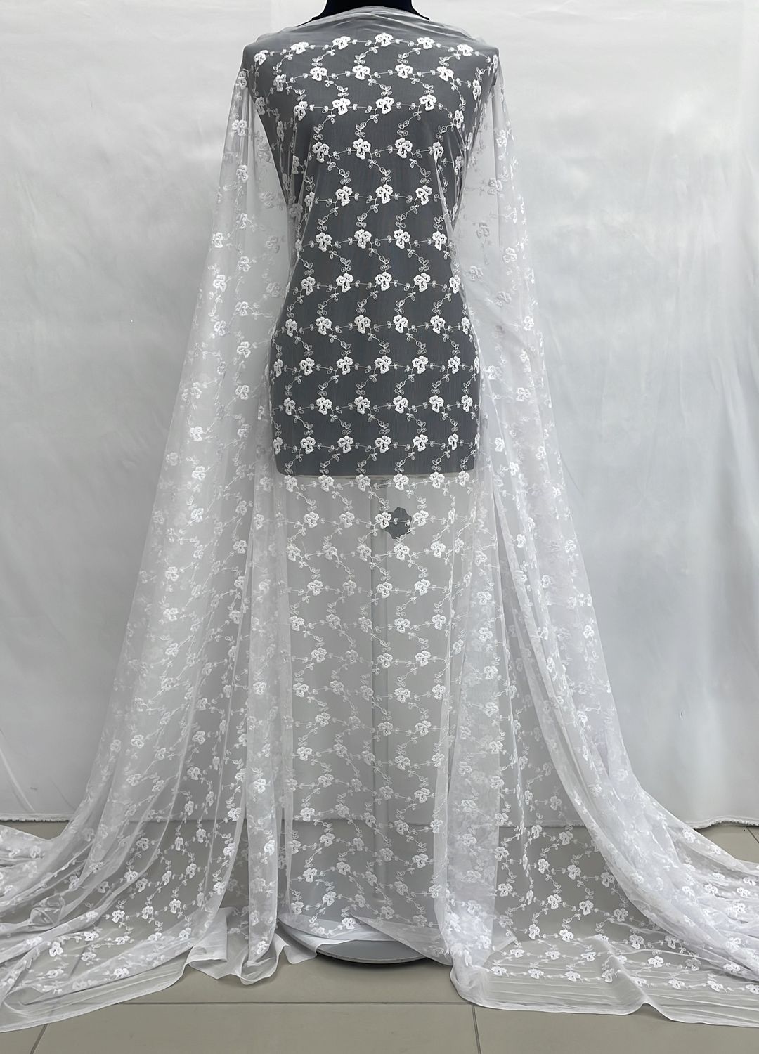 [ 24881 ] Tulle Embroidery-137-01-White per Meter