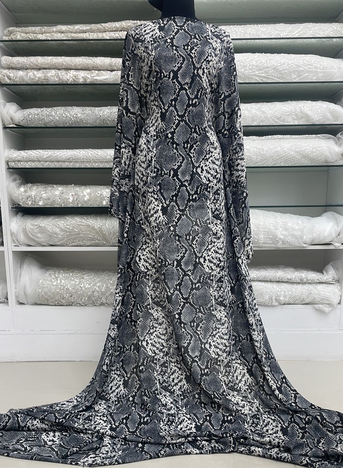 [ 23961 ] Georgette Animal Printed-GZNO602-135-01-Grey per Meter
