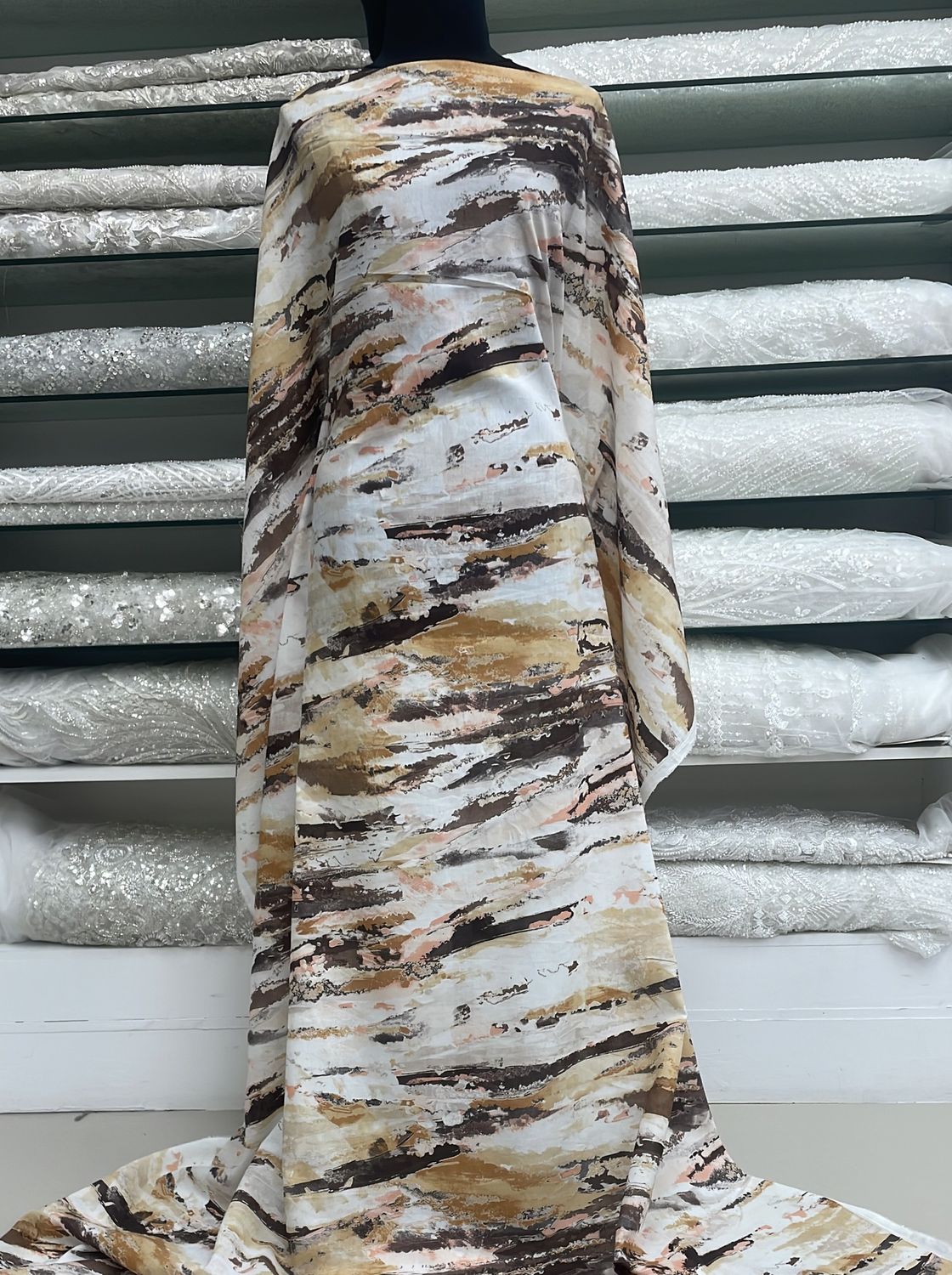 [ COP-MI-591-701 ] CottonPrint145cm-BROWN per Meter