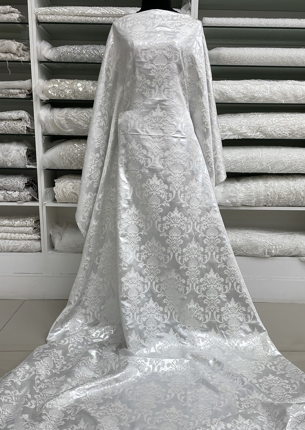 Brocade [ BRM-G16A-2167-3 ] Brocade Metalic 150cm-SILVER per Meter