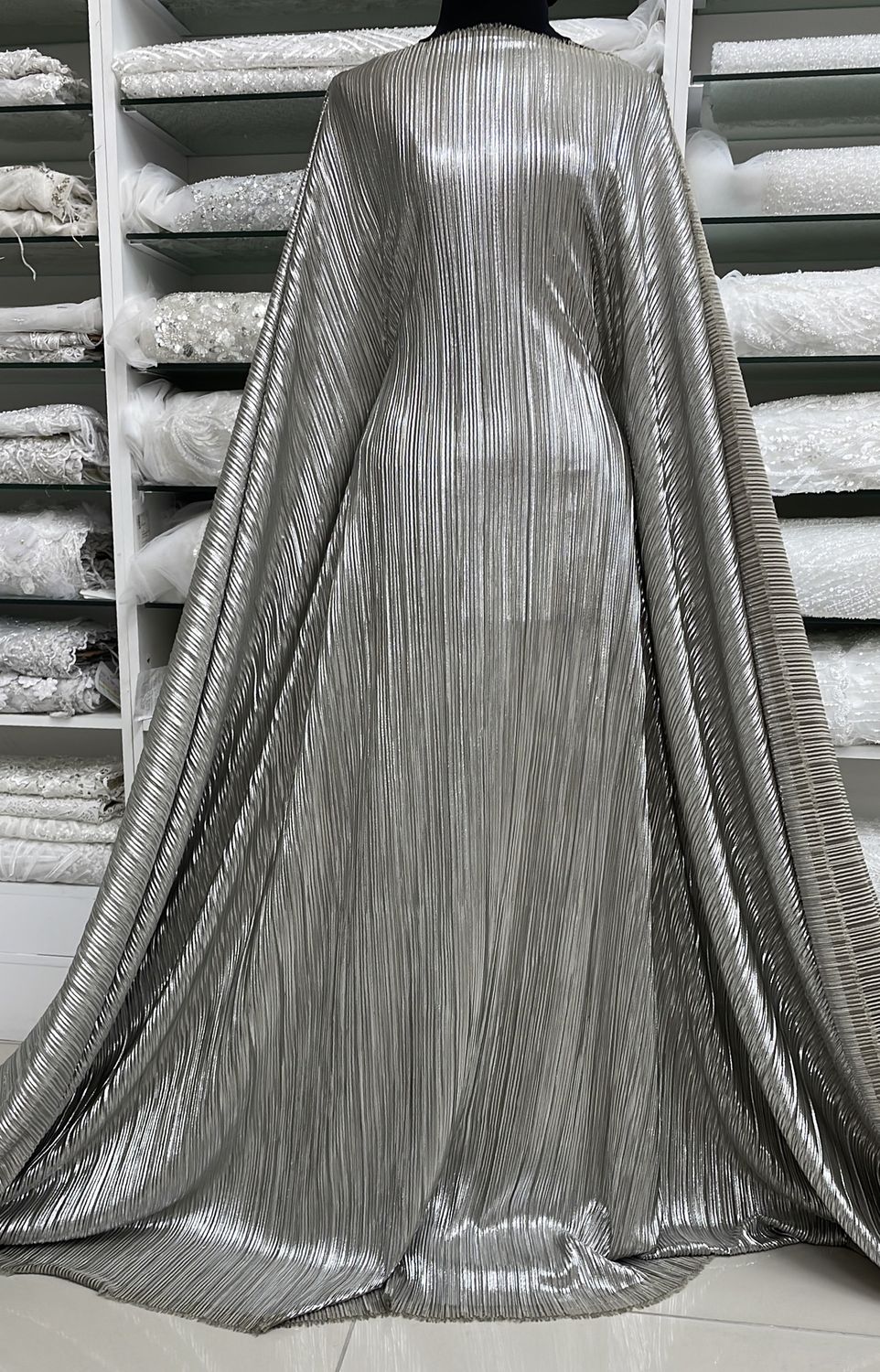 [ 25189 ] Satin CrushPleat Lurex-150-24-Taupe Silver per Meter
