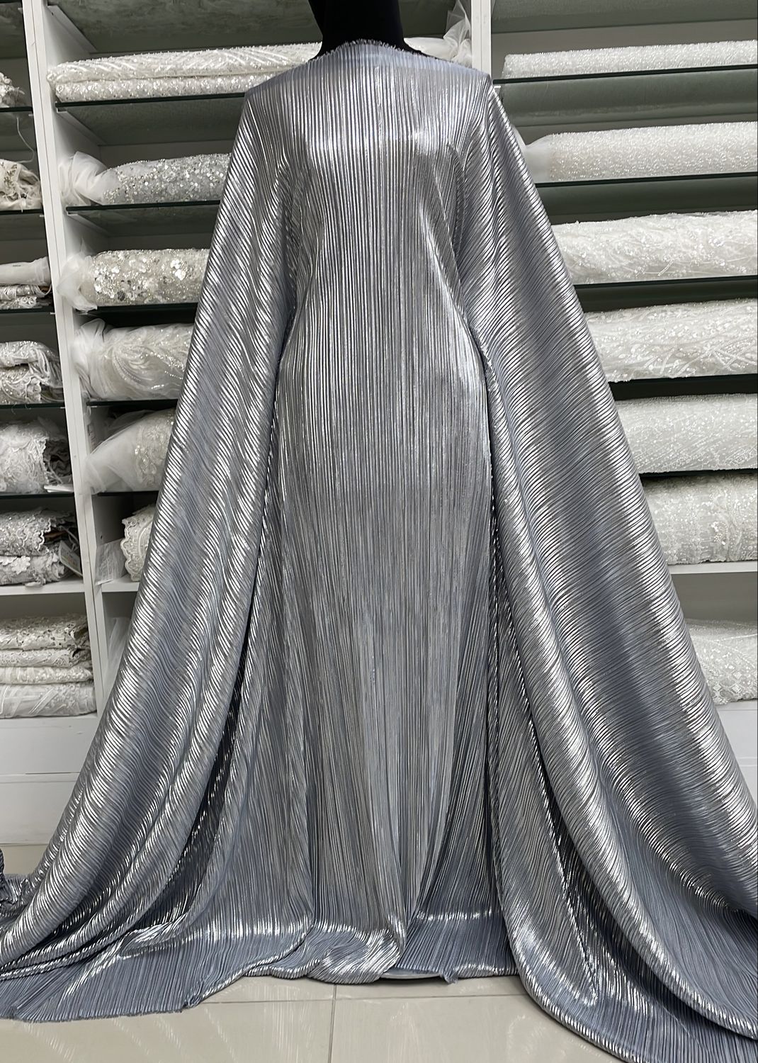 [ 25186 ] Satin CrushPleat Lurex-150-24-Grey Silver per Meter