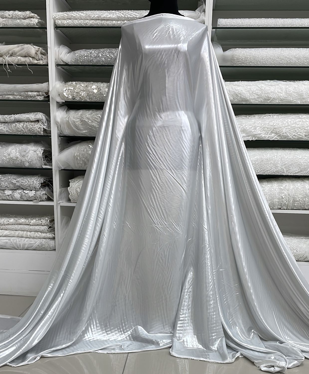 [ 25301 ] Armani Satin Gloss-150-555-White Silver per Meter