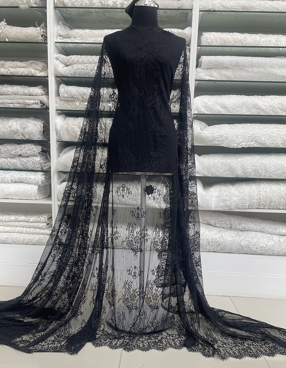 Dress Fabric Chantilly Lace Design 2 -per m-140-99-Black