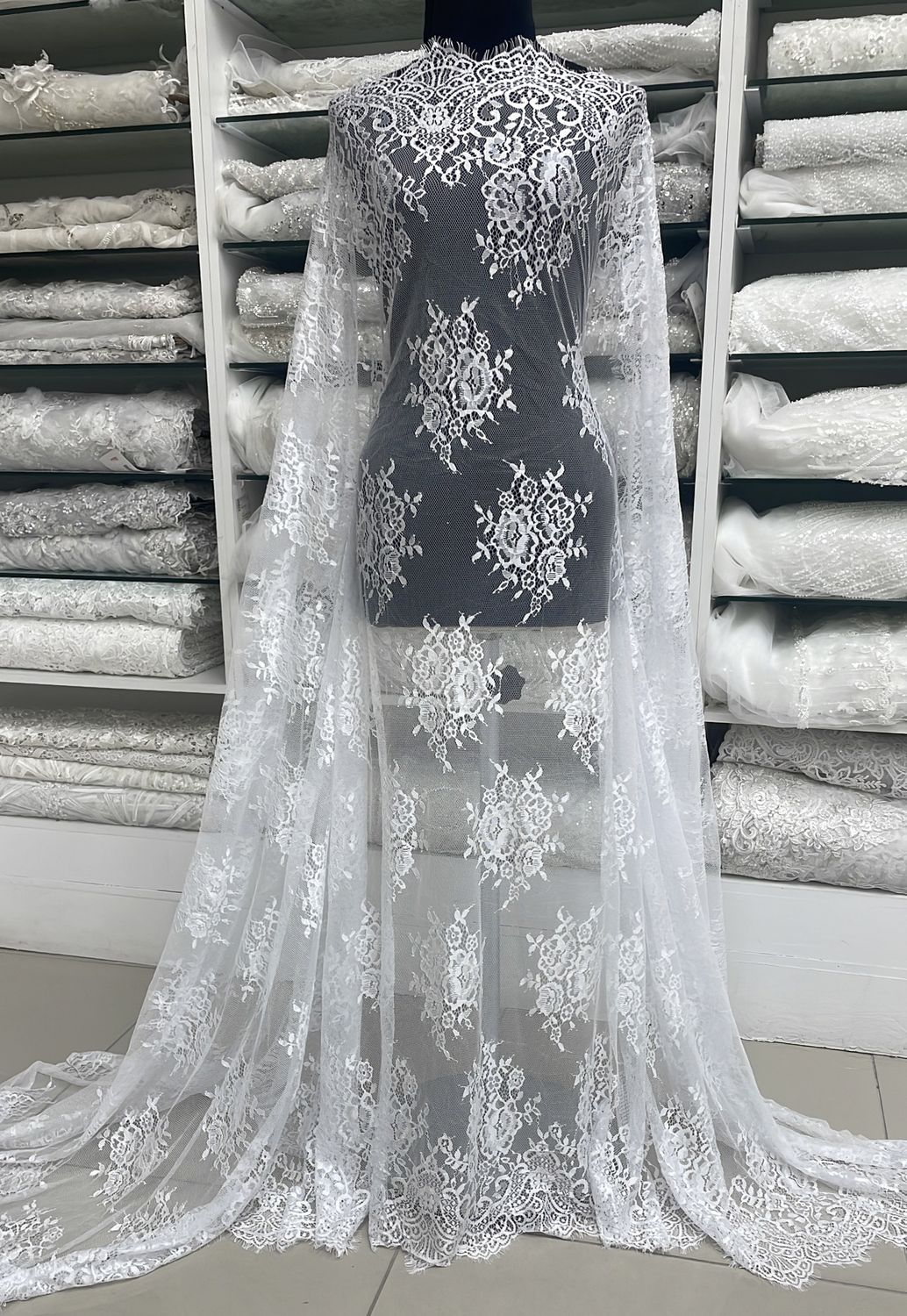 Wedding Dress Fabric Chantilly Lace Design-per m-140-01-White