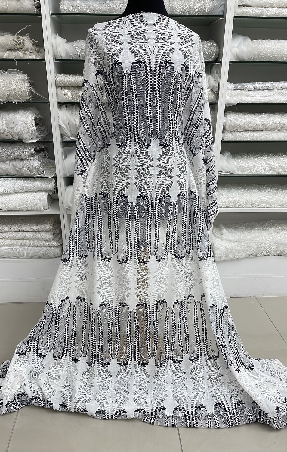 Tulle [ 21010 ] Tulle Burn Out/150/5g/Cream Navy per Meter