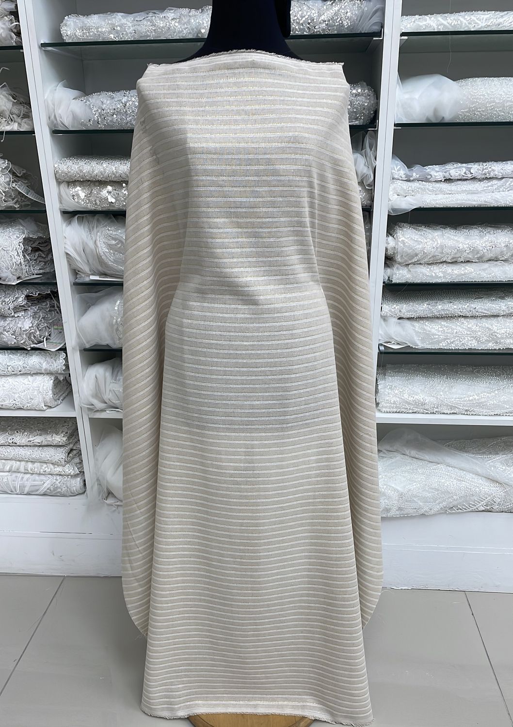 [ 25115 ] Linen Stripe Lurex Gold-140-01-Natural per Meter