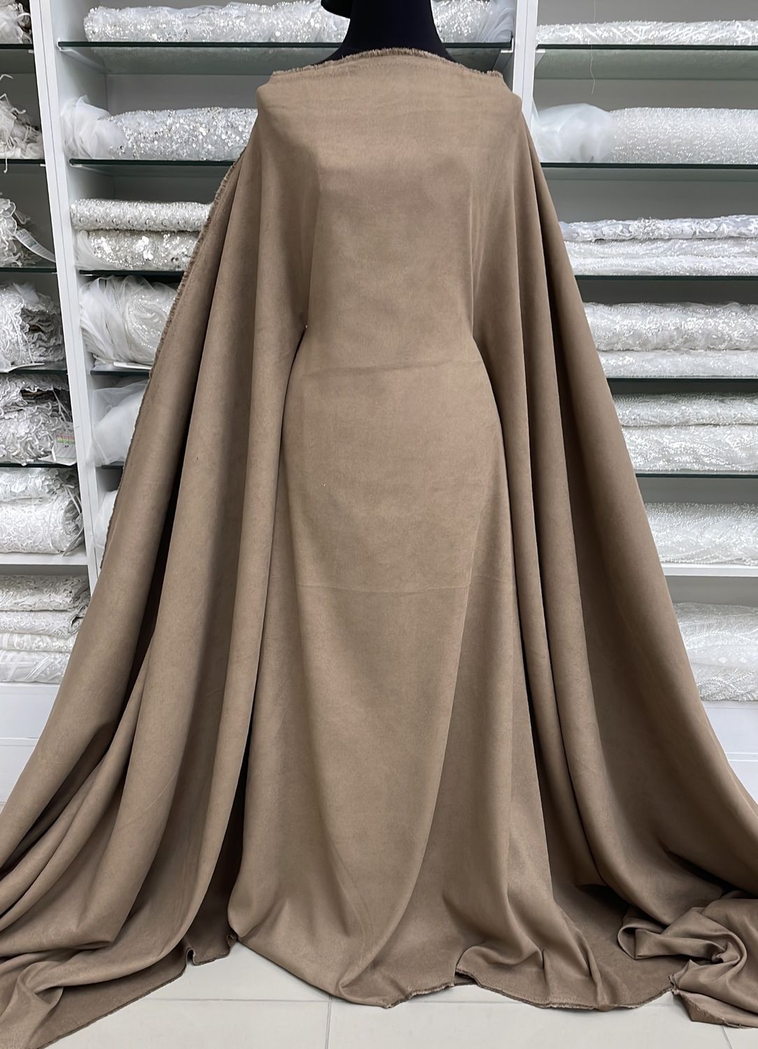 [ SUE-BI-26690-32 ] Suede - 150W - Taupe per Meter