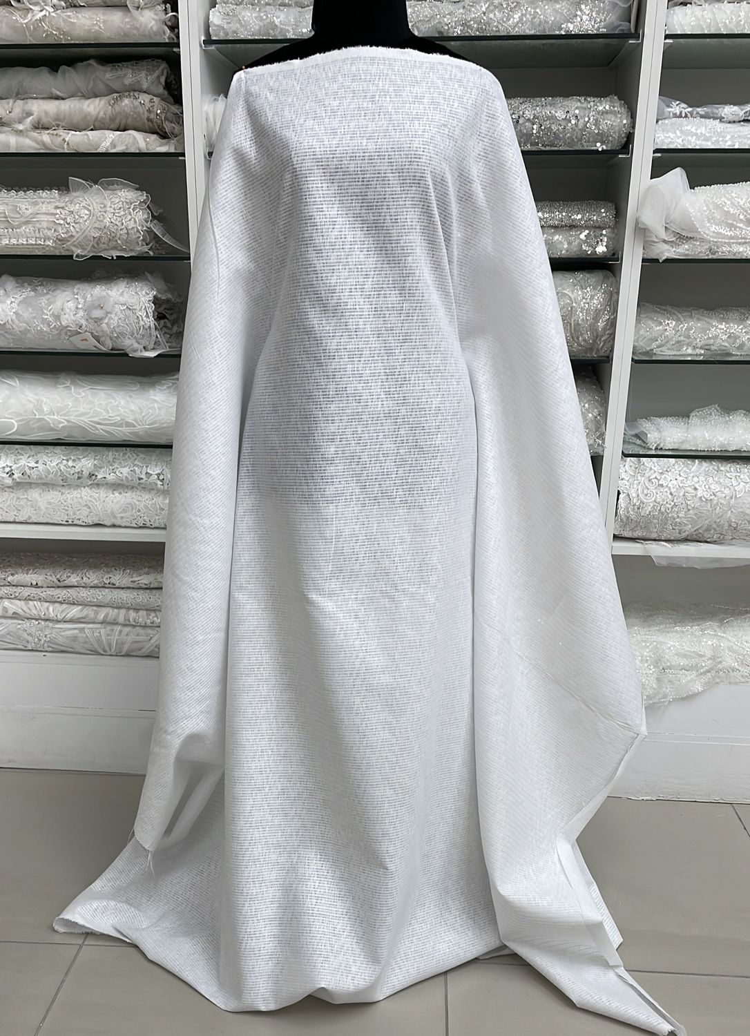 [ 23526 ] LINEN LOOK SHIRTING METALIC 150W-WHITE per Meter