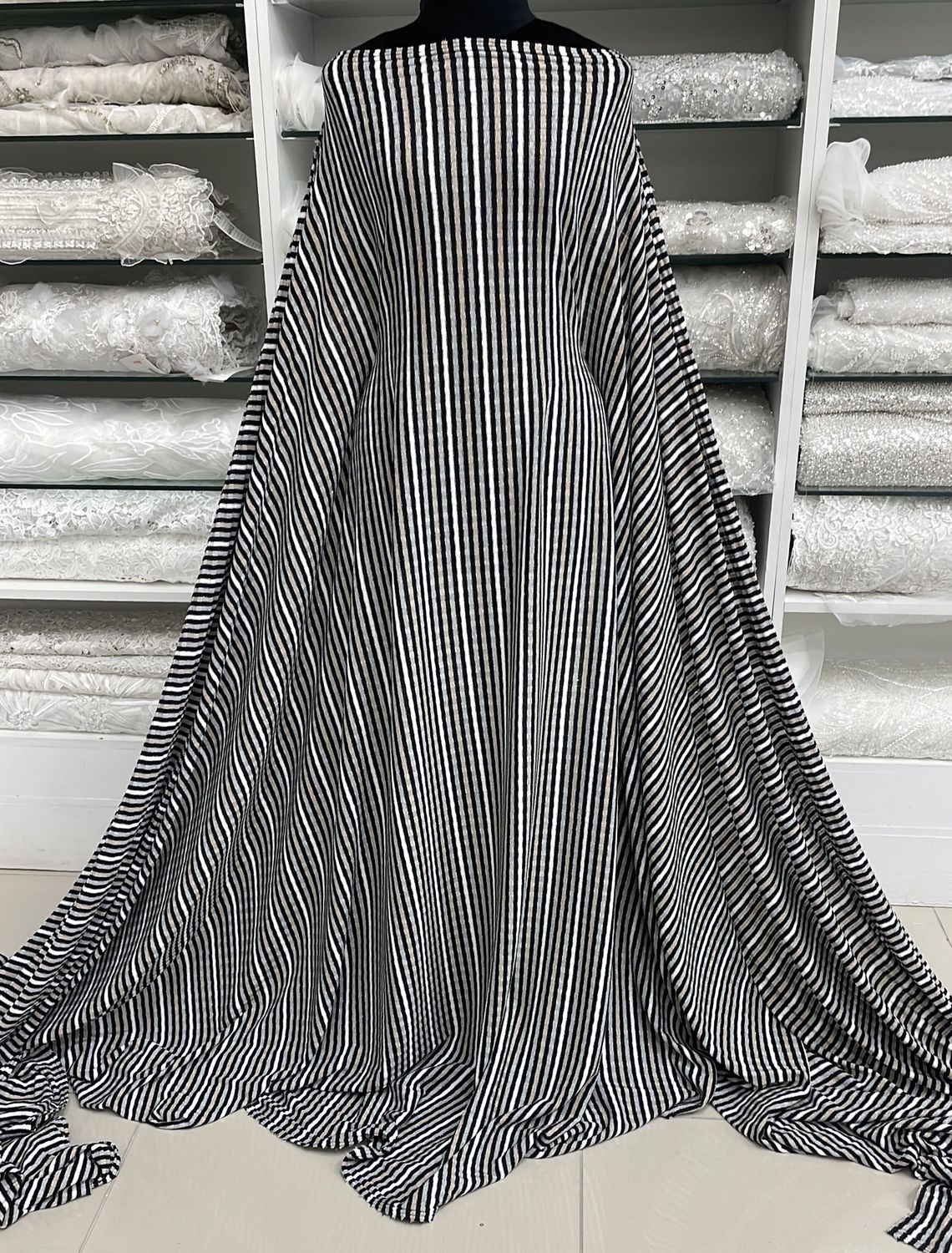 [ 25159 ] Knit Rib Metallic-150-02-Black Grey Cream per Meter